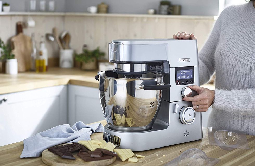 Quelles différences entre robot multifonction, robot cuiseur et robot pâtissier? - Cuisine A Vivre Quelles différences entre robot multifonction, robot cuiseur et robot pâtissier?